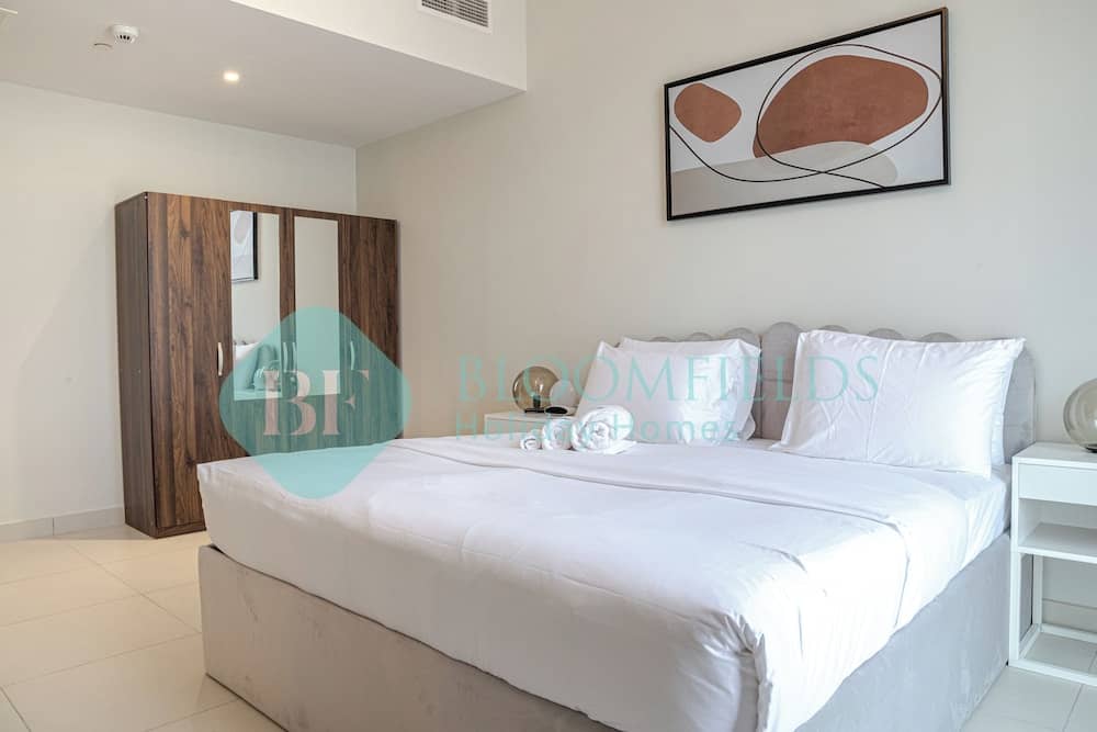 Bloomfields Stylish 1BR in Reflection — 5