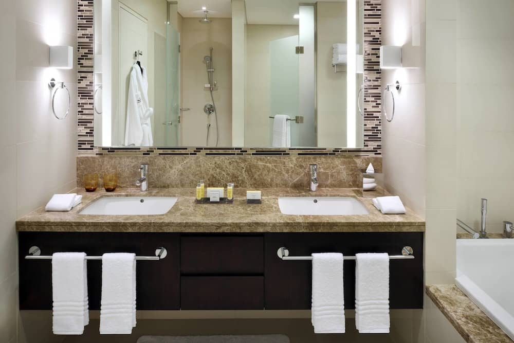 Marriott Executive Apartments Downtown Abu Dhabi — 3