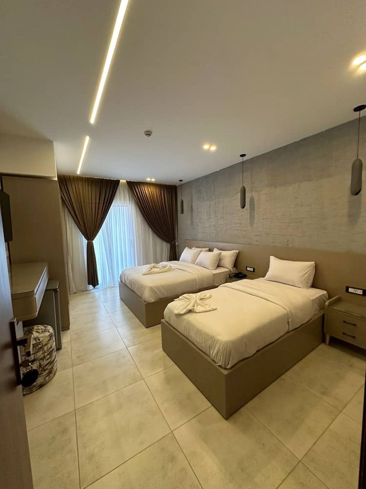 CASTELLO HOTEL CAIRO — 2