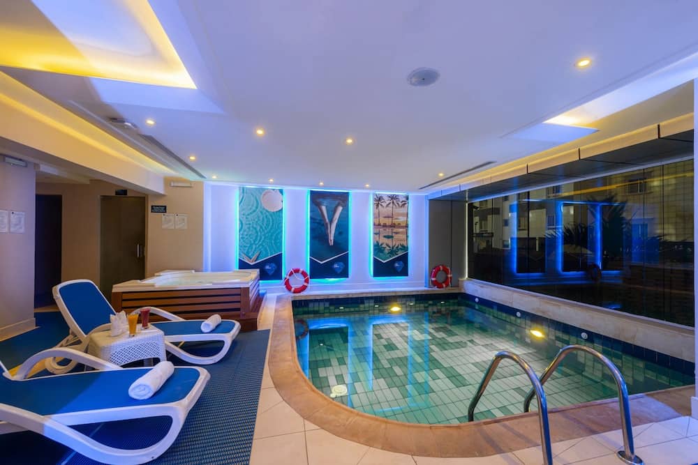 Blue Diamond Hotel — 2