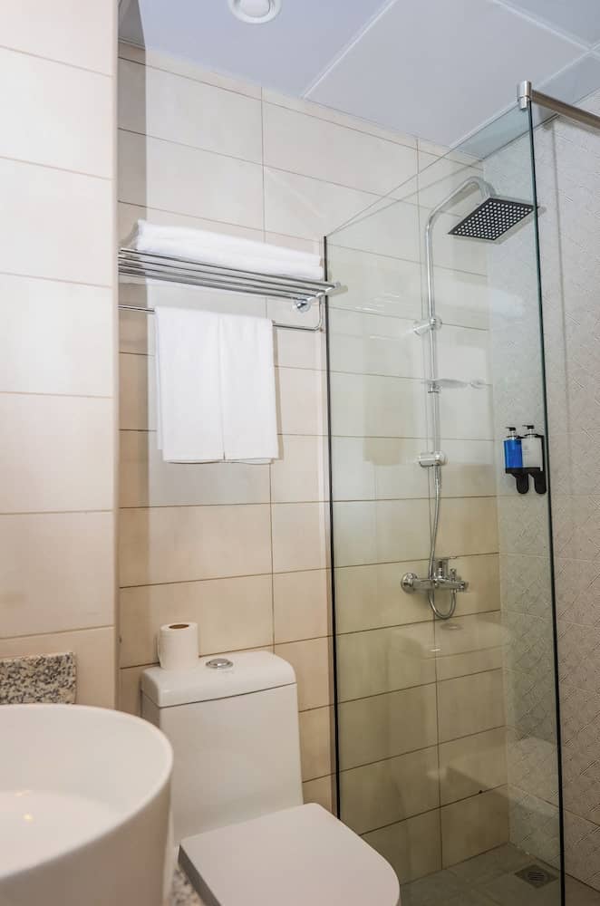 VOGO Grand Hotel formerly Best Western Plus Academic City — 5