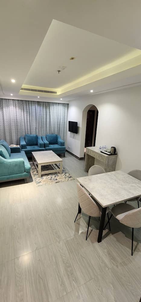 Green Leaf Hotel — 4