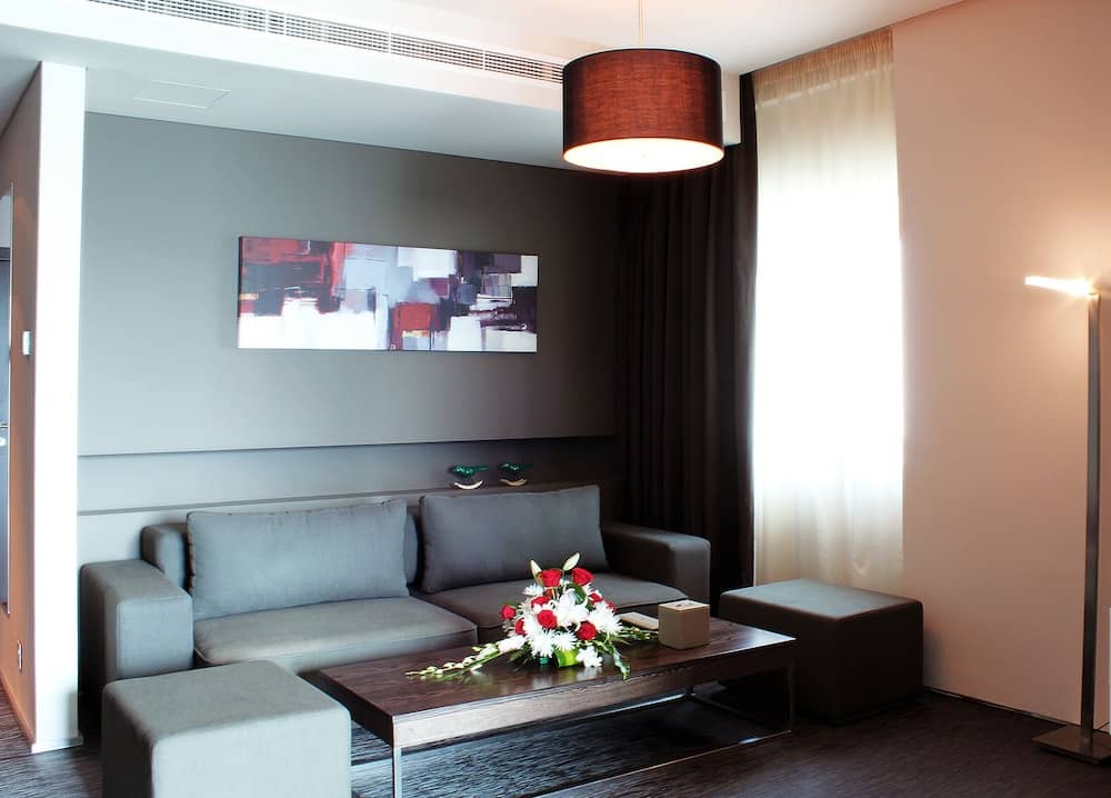 Hotel 72 Sharjah — 4