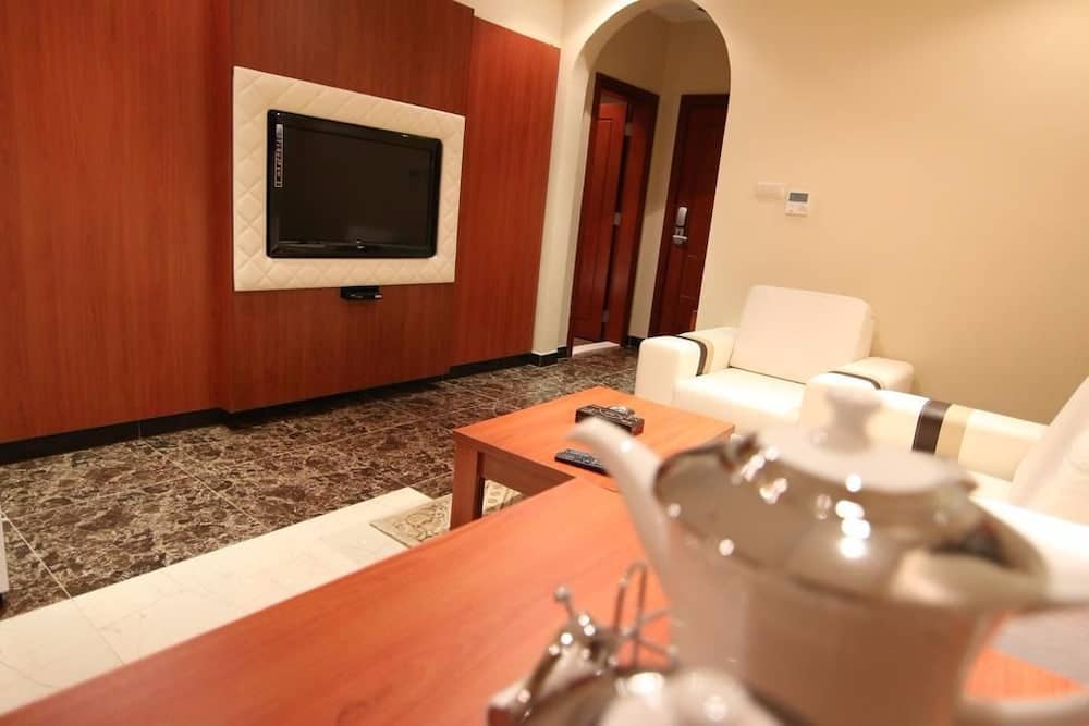 Tobal Jeddah Hotel Apartments — 4