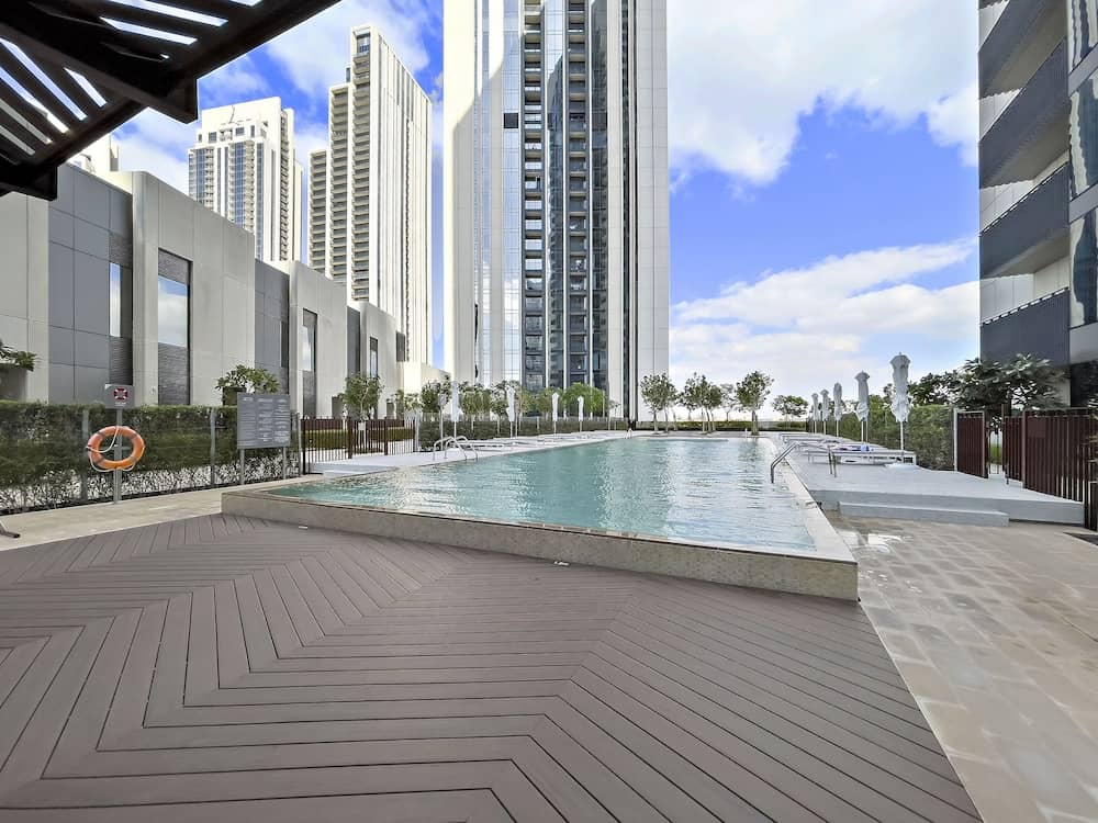 WelHome - Stylish Condo With Cityscape View in Creek Harbour — 3