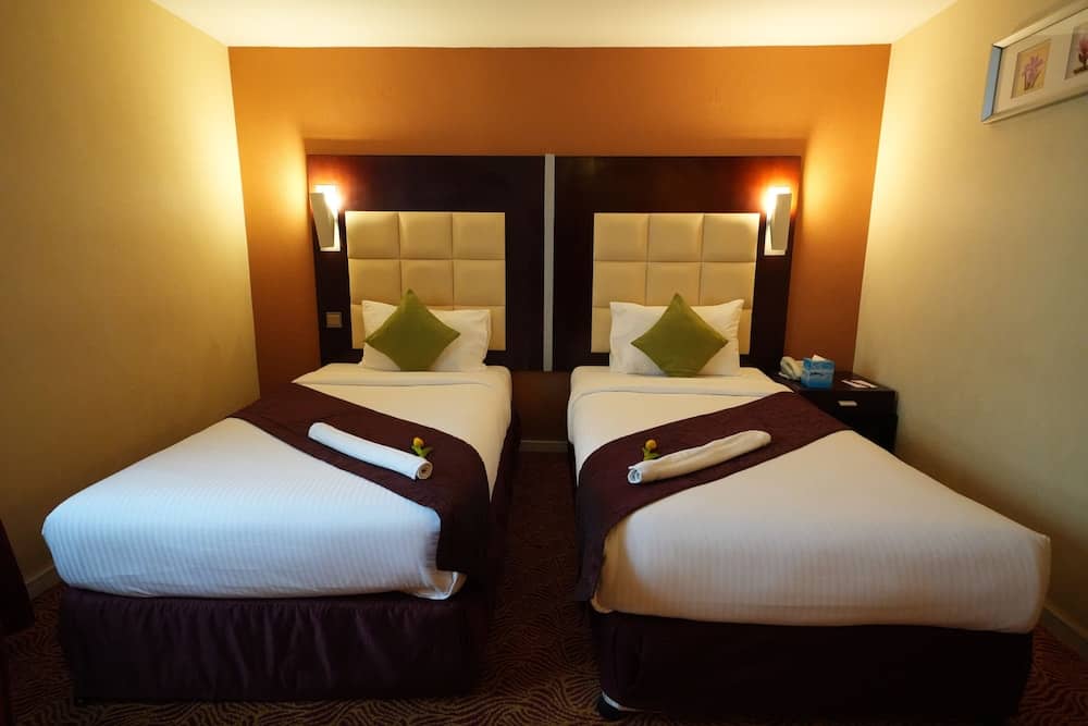 Nine Hotel — 4