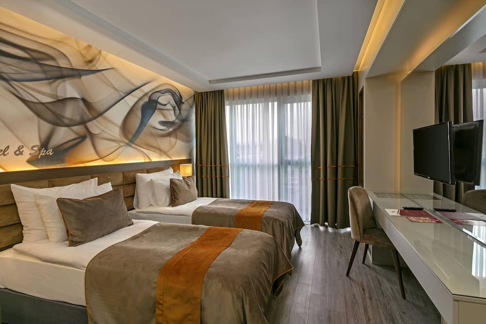 B Business Hotel & Spa — 5