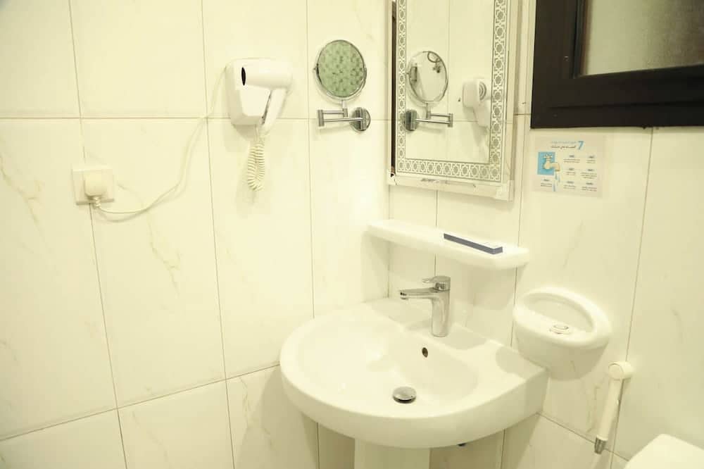 Yan Apartments Hotel — 4