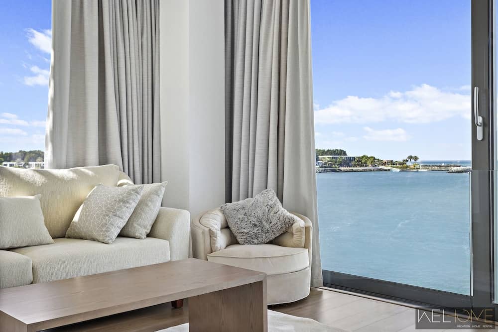 WelHome - Extraordinary Giant Water Villa on Nurai Island — 5