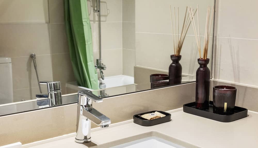 WelHome - Apt Close to Yas Waterworld and Ferrari Circuits — 2