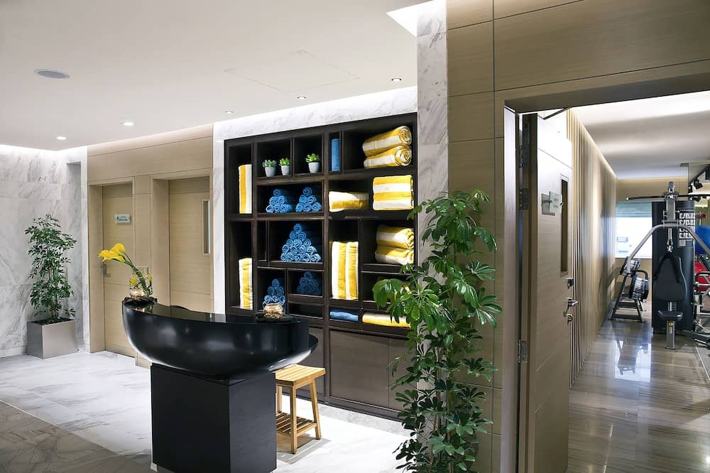 Grayton Hotel Dubai — 4