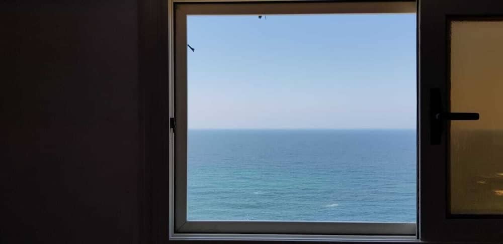 luxury apartment CBD beach view Hilton — 4