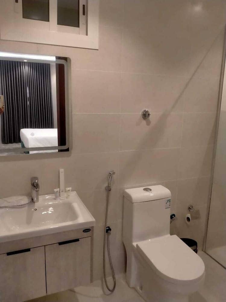 Holiday Plus Mishrifah Apartments — 2