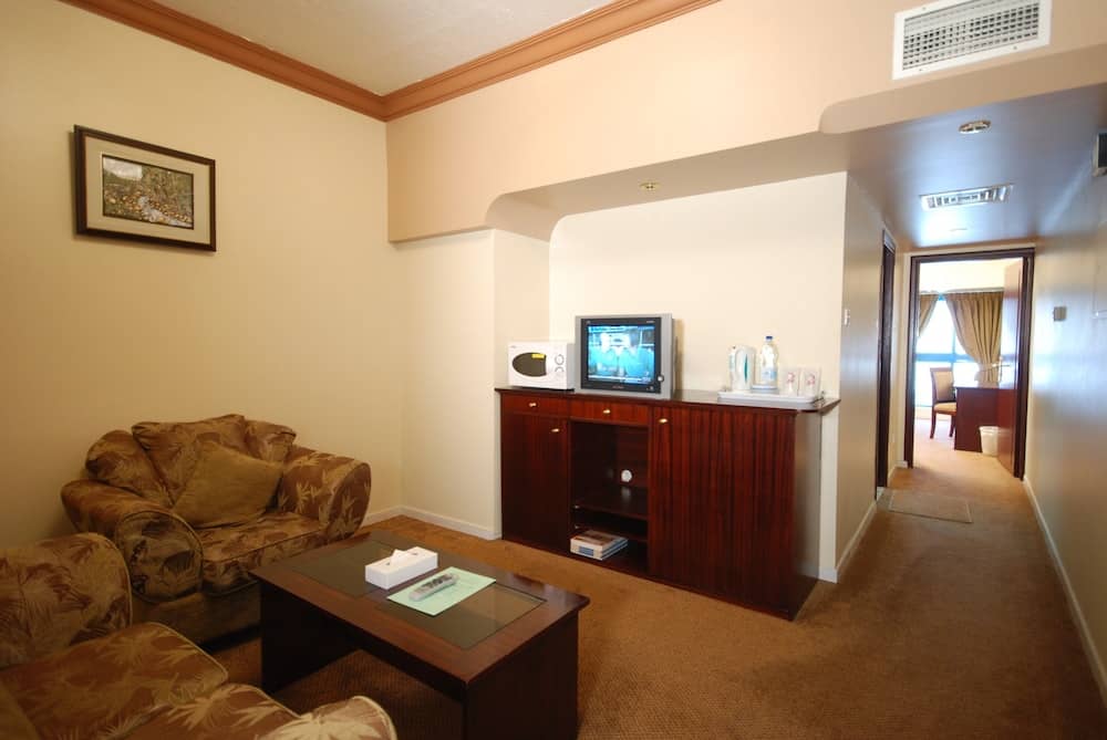 Al Bustan Hotels Flats — 4