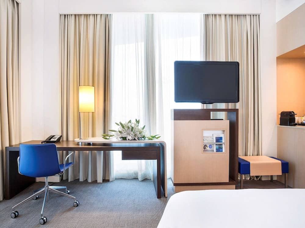 Novotel Abu Dhabi Al Bustan — 4