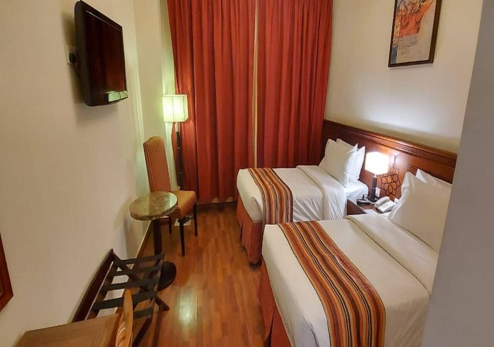 Rotana Al Mesk Hotel — 4