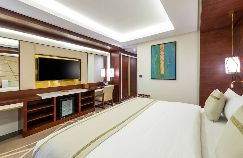 Blue Diamond Hotel — 4