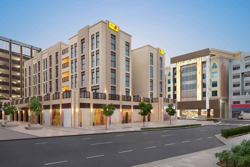 Super 8 by Wyndham Dubai Deira — 3
