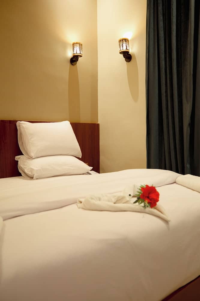 Sama hotel — 4