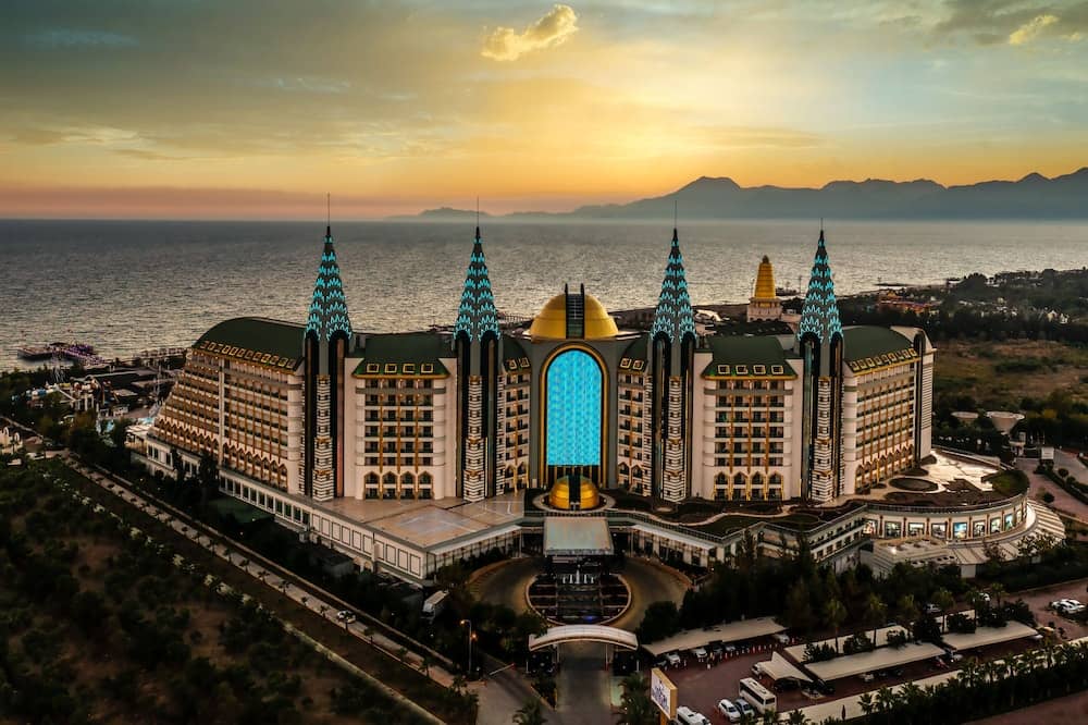 Delphin Imperial