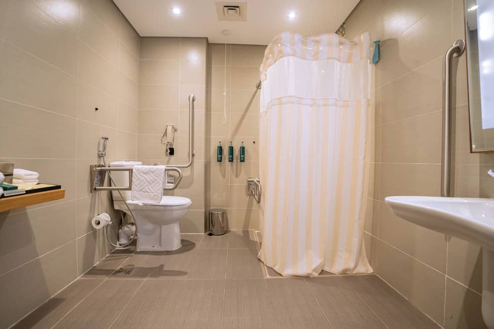 Hilton Garden Inn Dubai Deira — 4