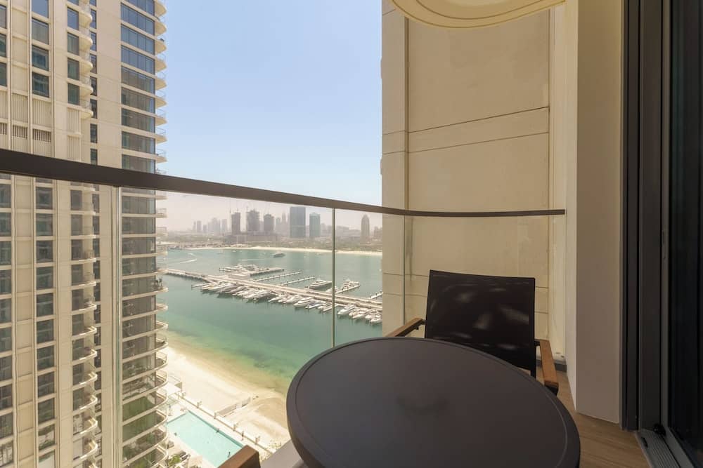 Maison Privee - Upscale Apt w/ Partial Dubai Marina & Palm Views — 5