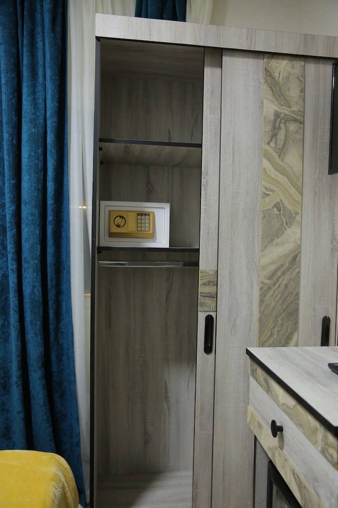 Royal Cairo Hotel — 3