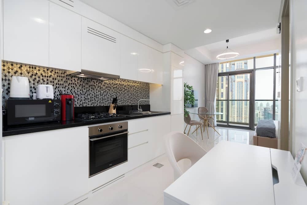 Lux BnB Aykon City I Skyline Canal Views — 3
