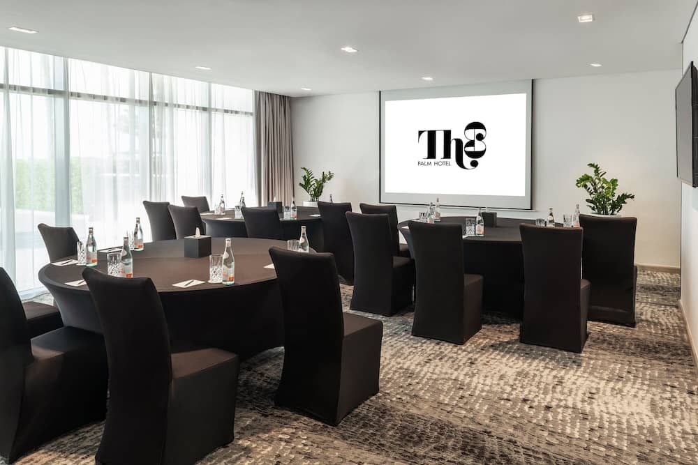 Th8 Palm Dubai Beach Resort, Vignette Collection by IHG — 3