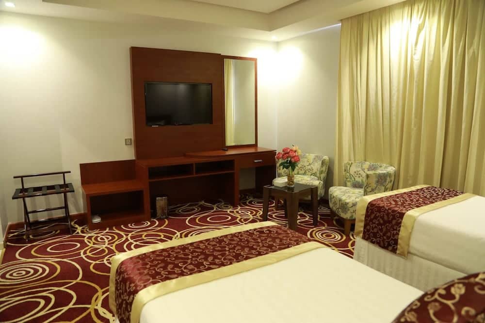 WOW JEDDAH HOTEL — 5