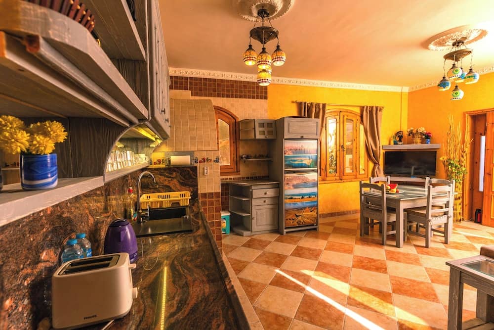 Villa With Pool BBQ Grill Garden Beduintent Sunbeds Jacuzzi — 4