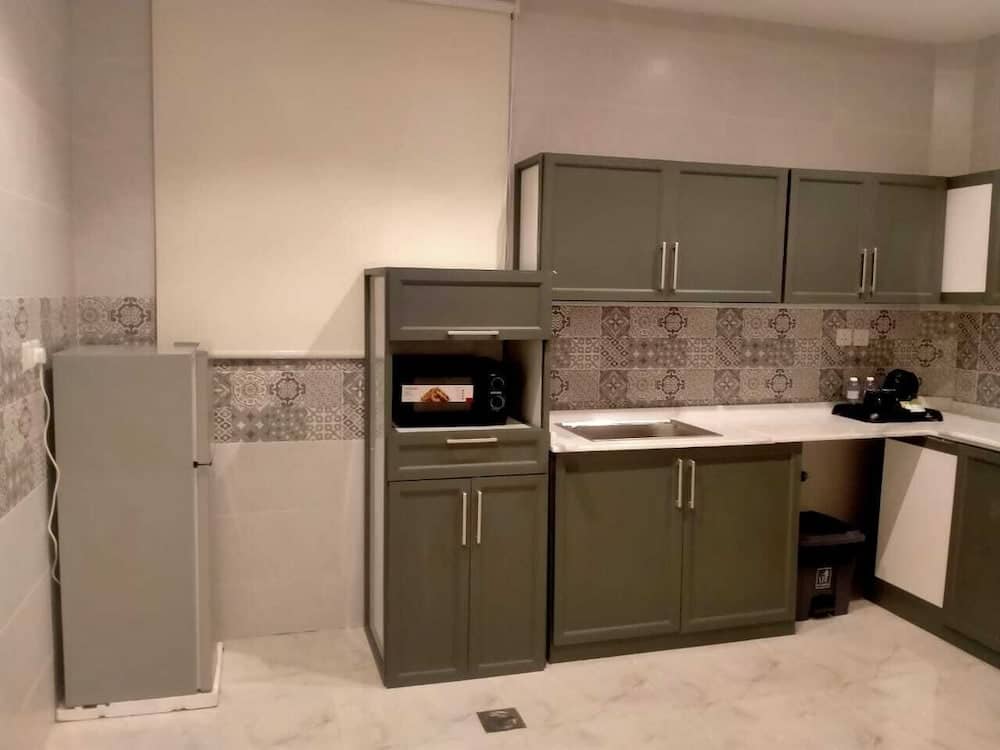 Holiday Plus Mishrifah Apartments — 3