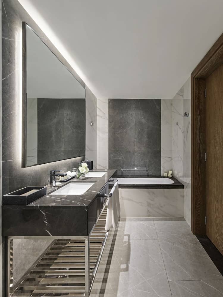 Fairmont Dubai — 4