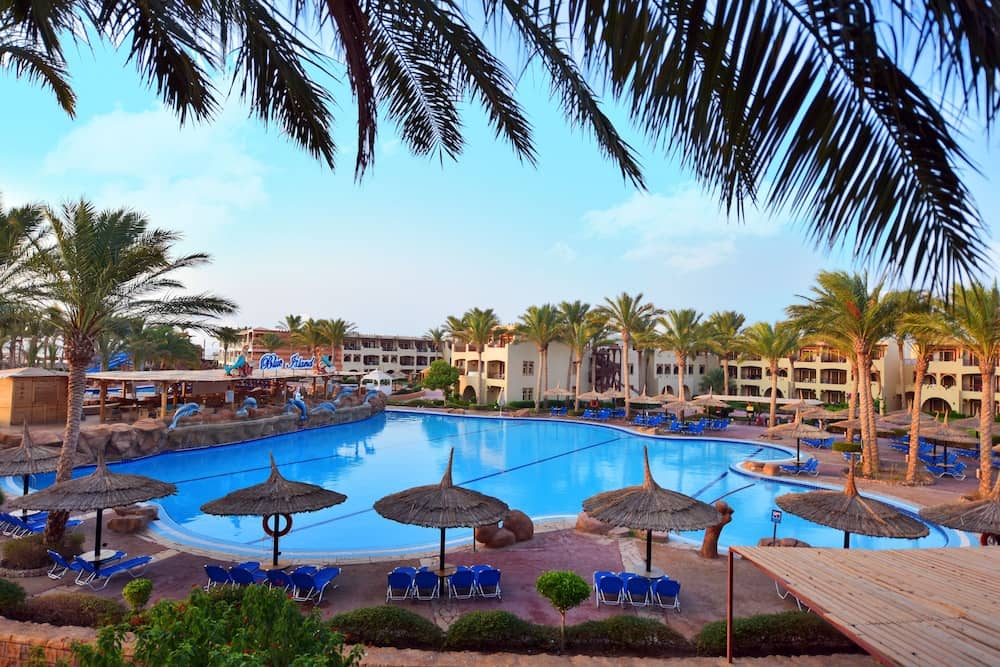 Edge Rotana Sea Beach — 2