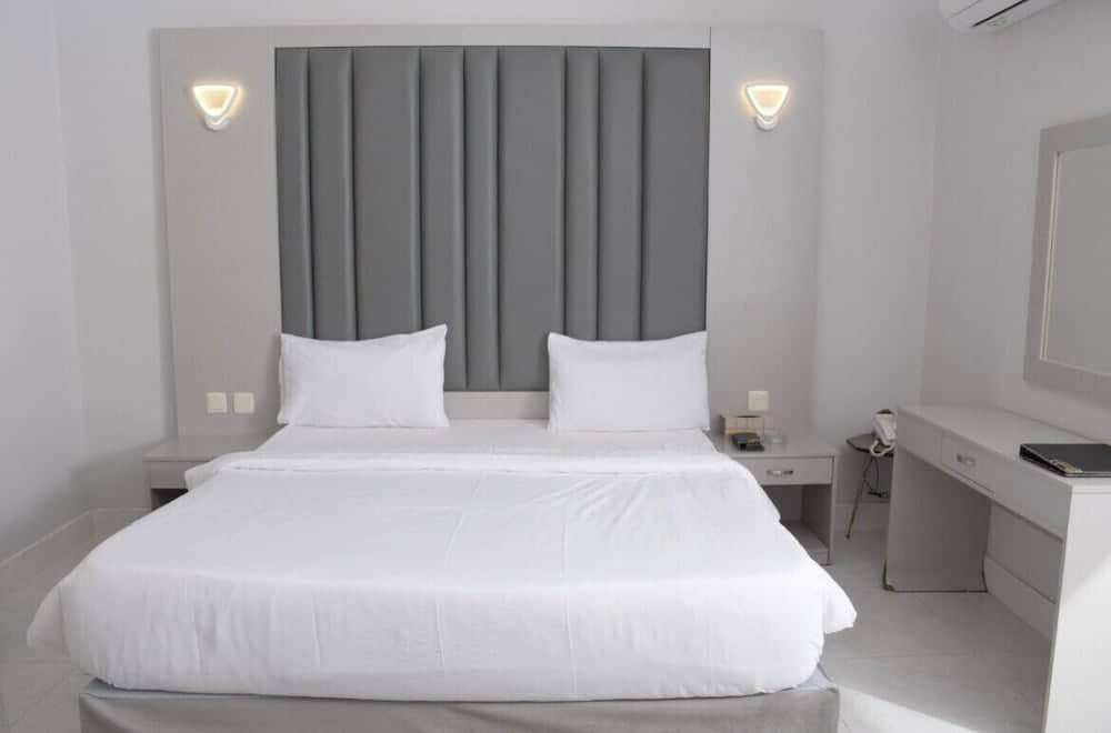 Areen Alnaeem Hotel