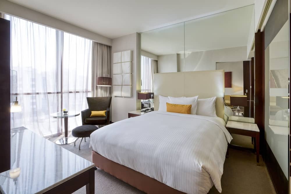 Centro Barsha — 3