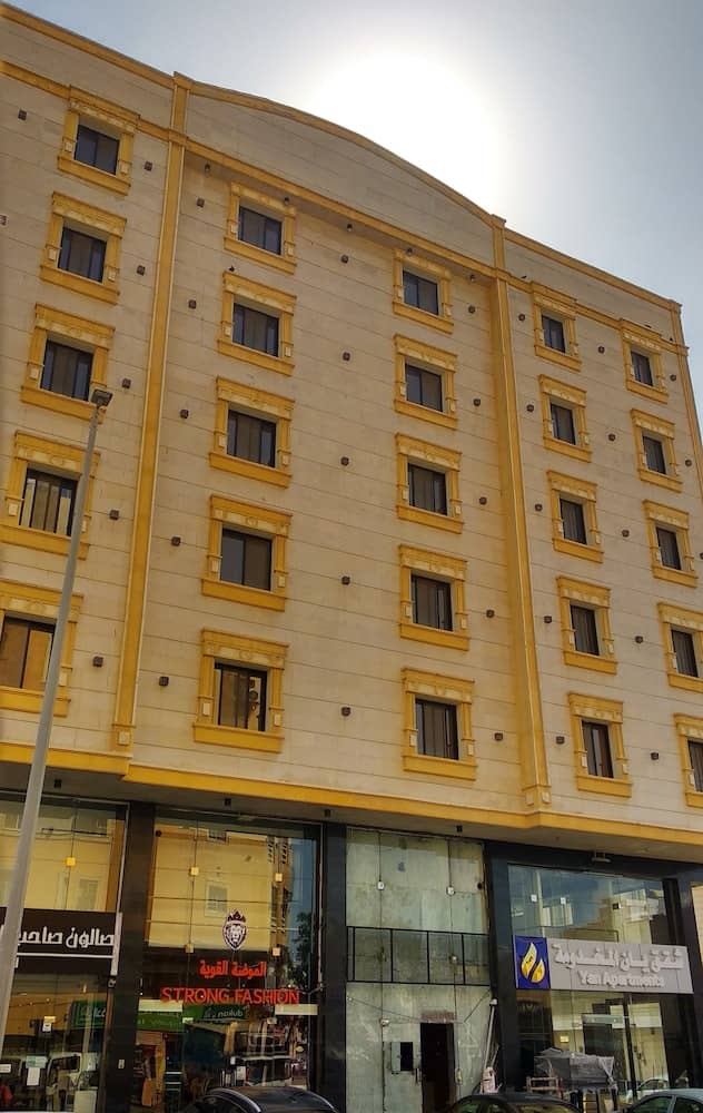 Yan Apartments Hotel