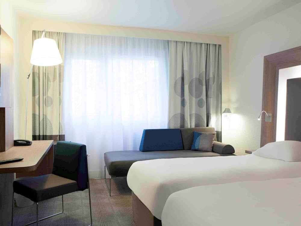 Novotel Abu Dhabi Gate — 2