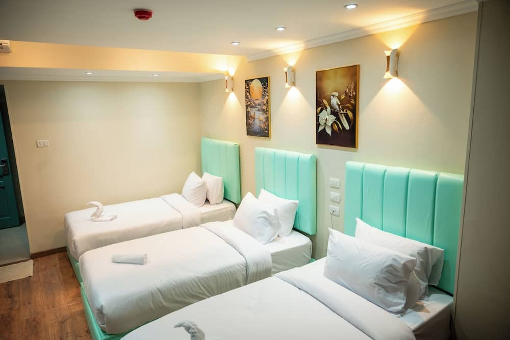 Soft Hotel — 5