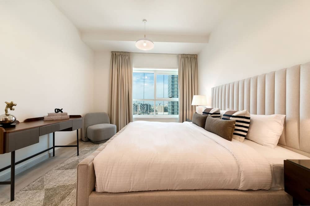 Maison Privee - Millennium Executive Tower — 3