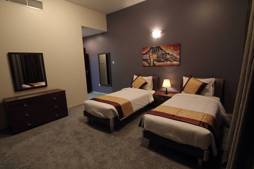 Home to Home Hotel Apartments — 2