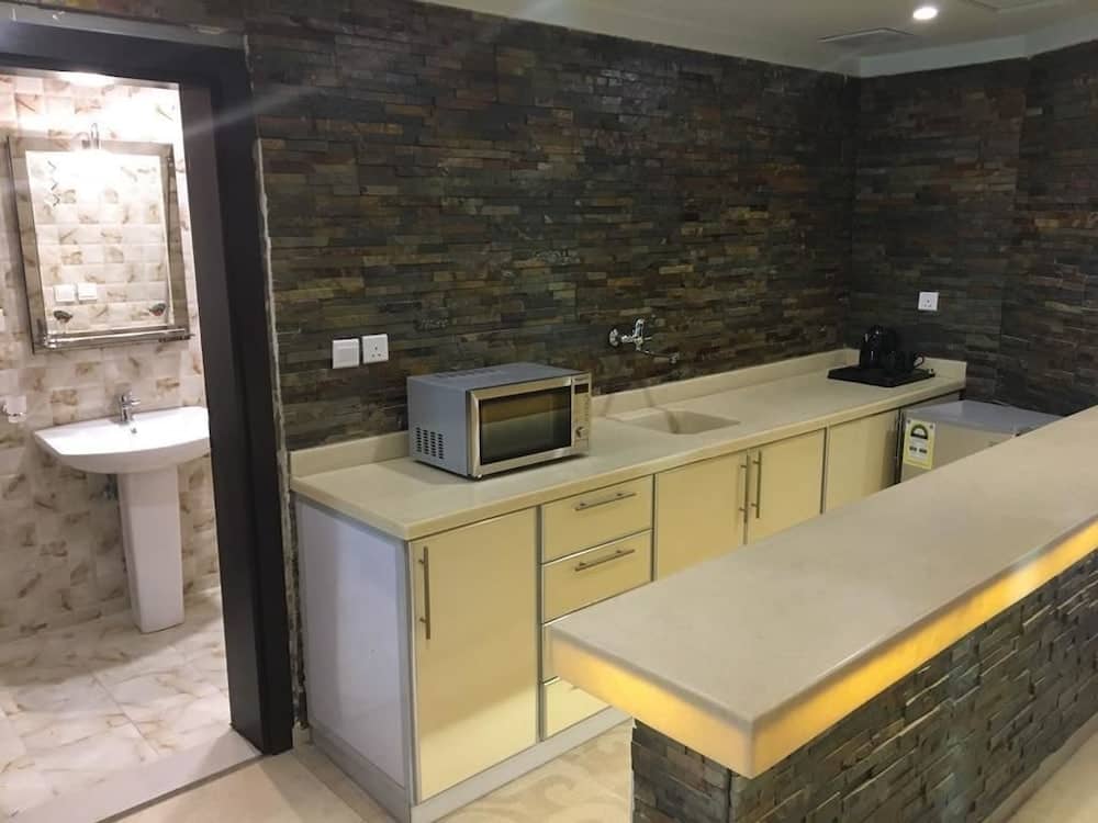 Rawda Suites Hotel — 3