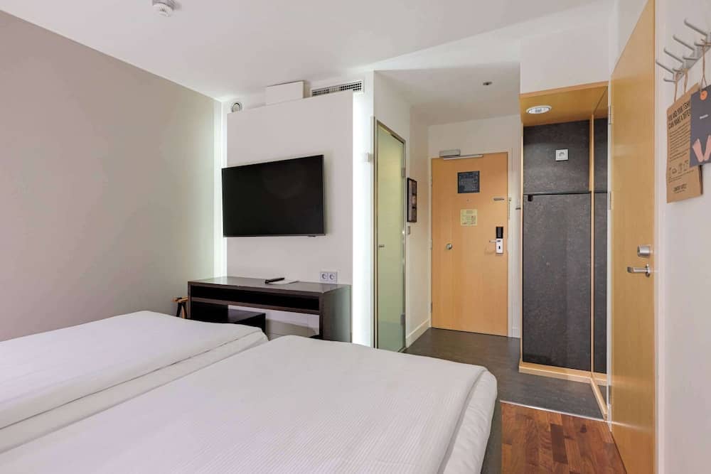 Comfort Hotel Xpress Helsinki Airport Terminal — 4