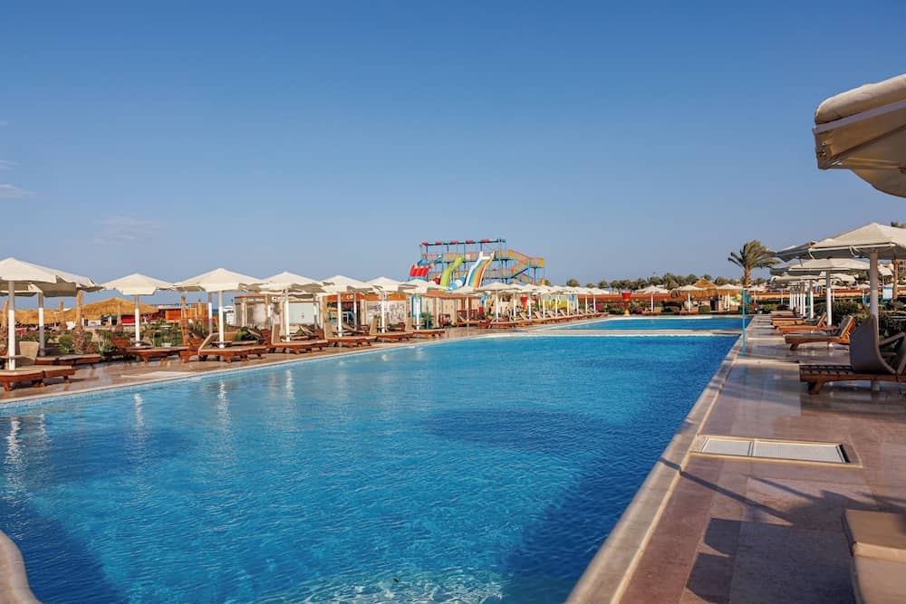 SUNRISE Alora Aqua Park Resort — 2