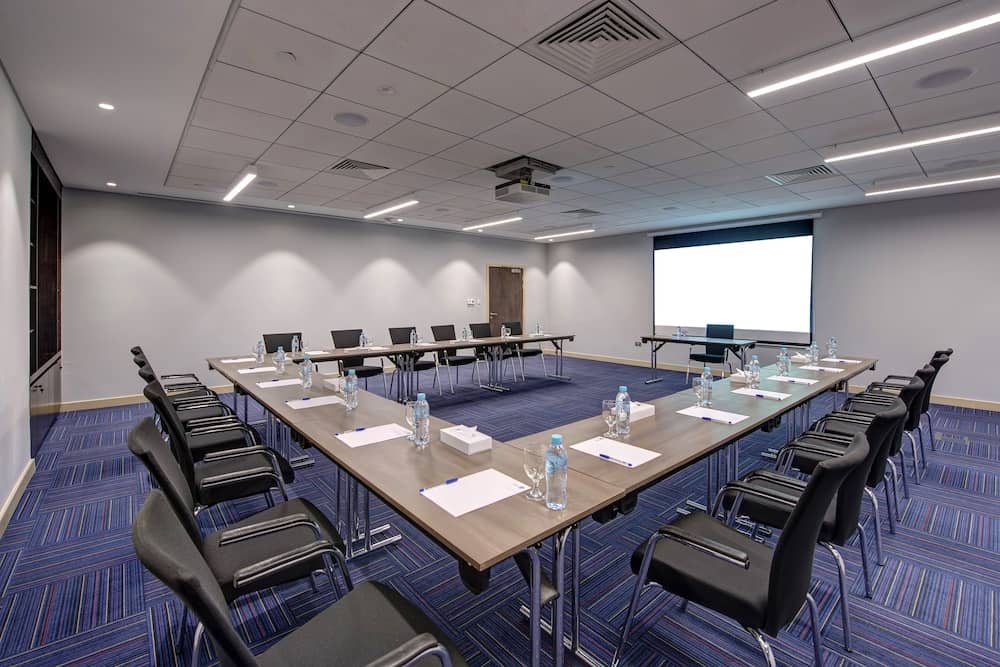 Premier Inn Dubai Ibn Battuta Mall — 2