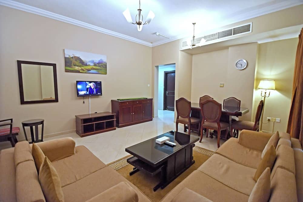Emirates Stars Hotel Apartments Sharjah — 3