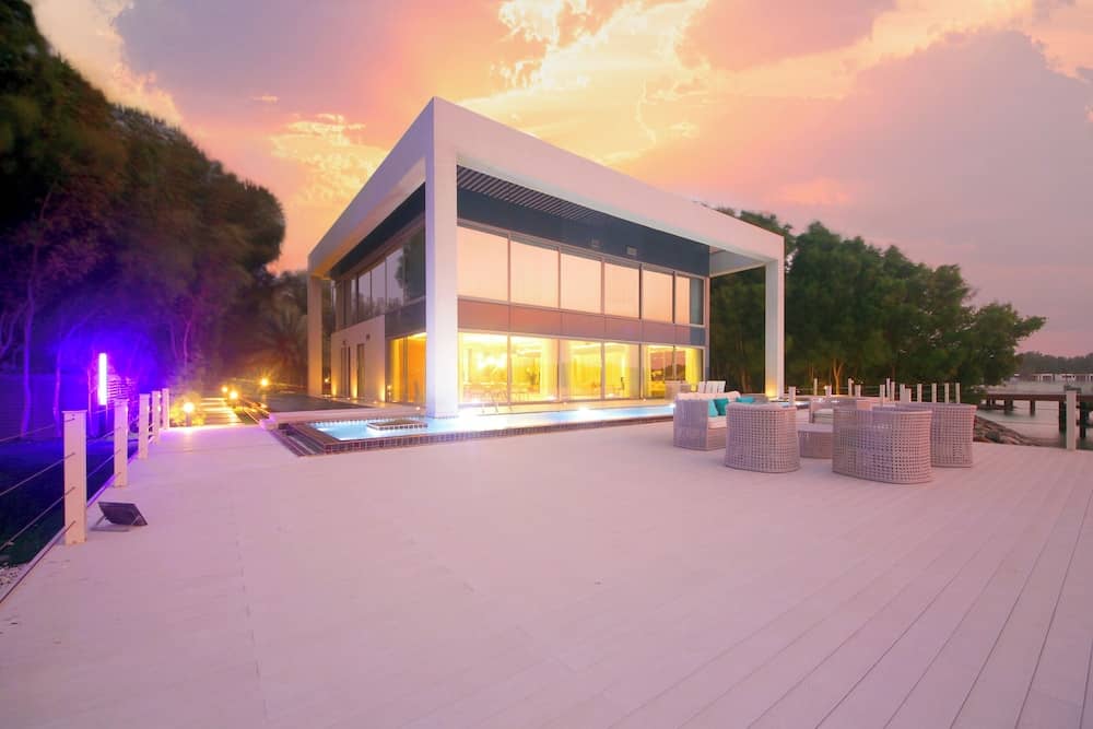 Luxury Overwater Paradise - Nurai Island
