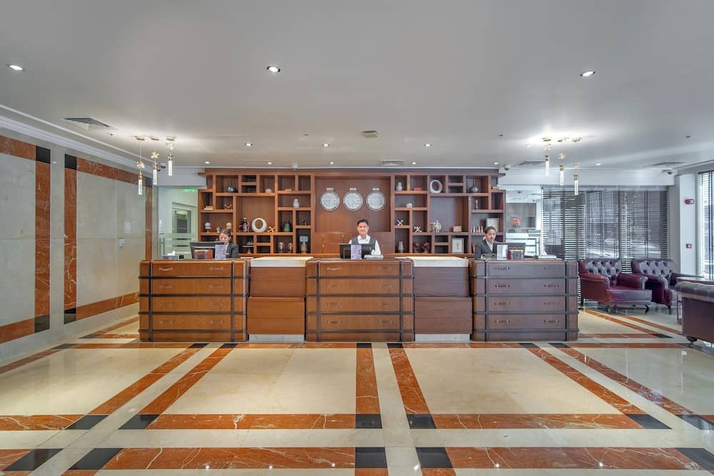 Majestic Premier Hotel — 3