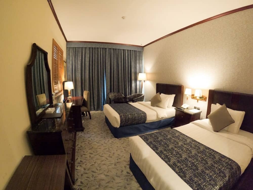 Knight Armour Hotel — 4
