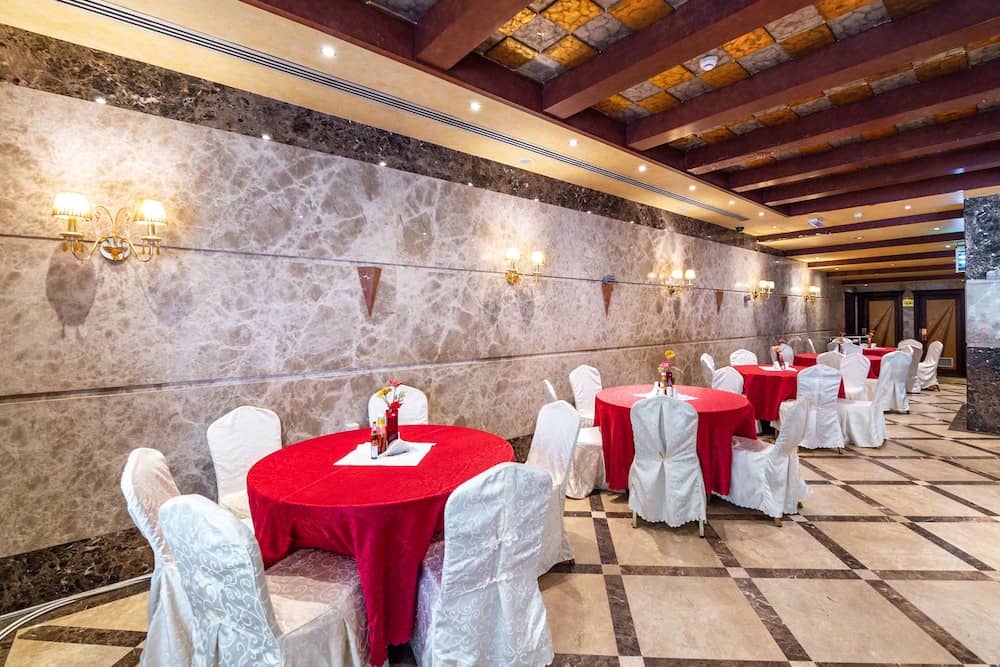 Crystal Plaza Hotel — 2